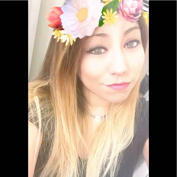 Meet your Posher, Suzanne - Picture 2 of 2